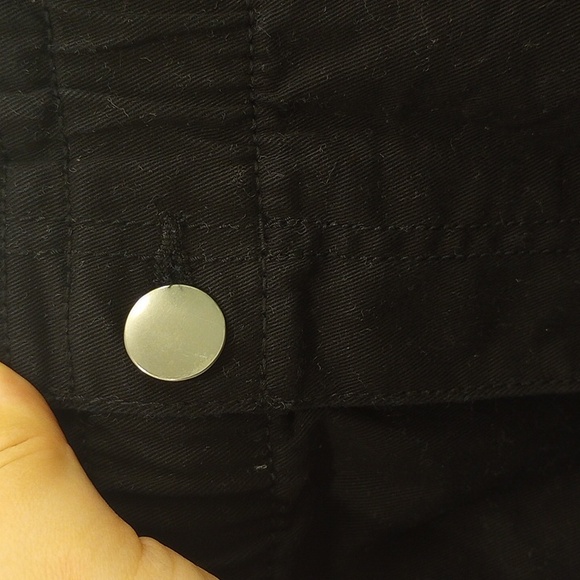 H&M Black Women's Shorts - Picture 6 of 8